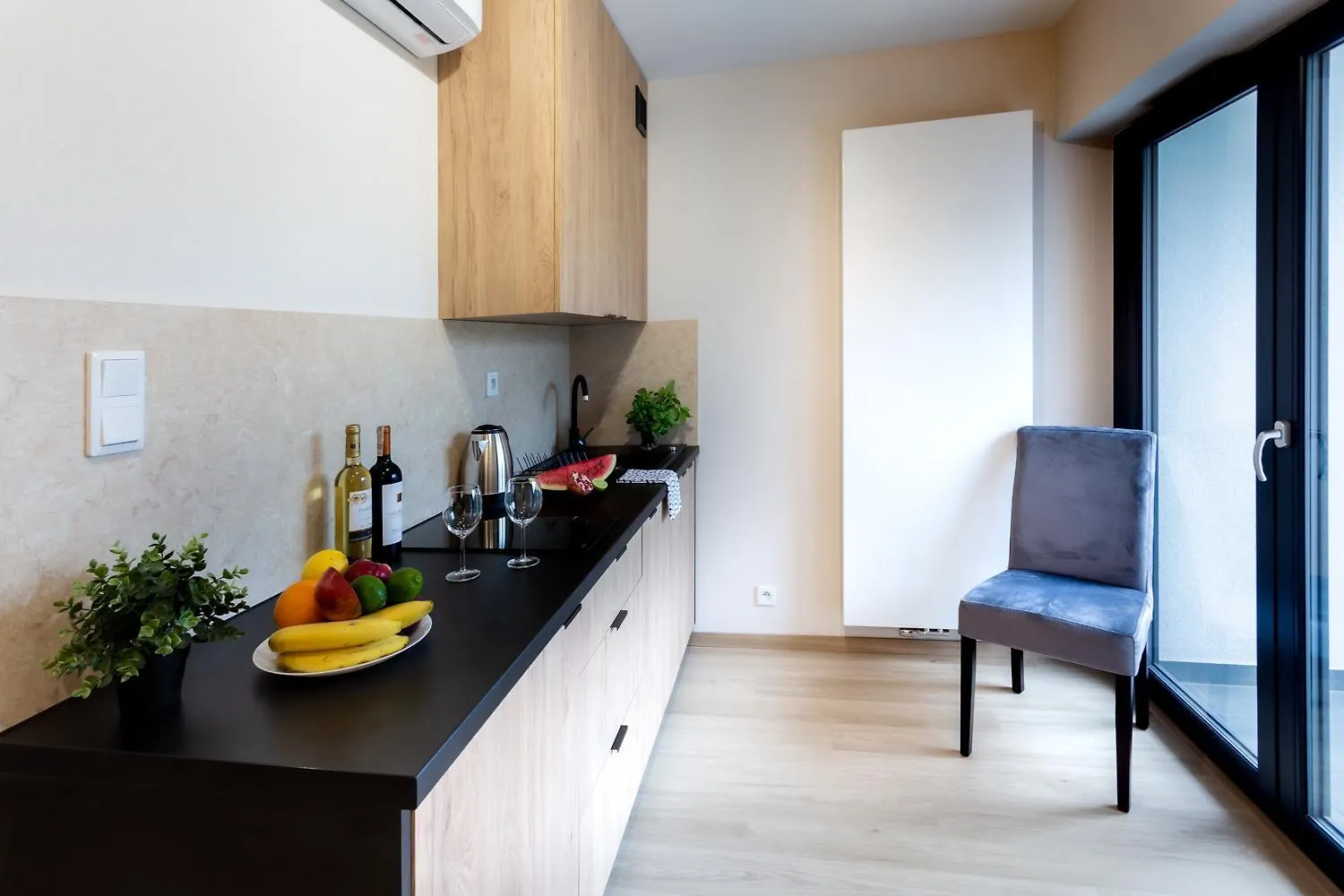 Apartamento Aparts Near Main Station Cracóvia